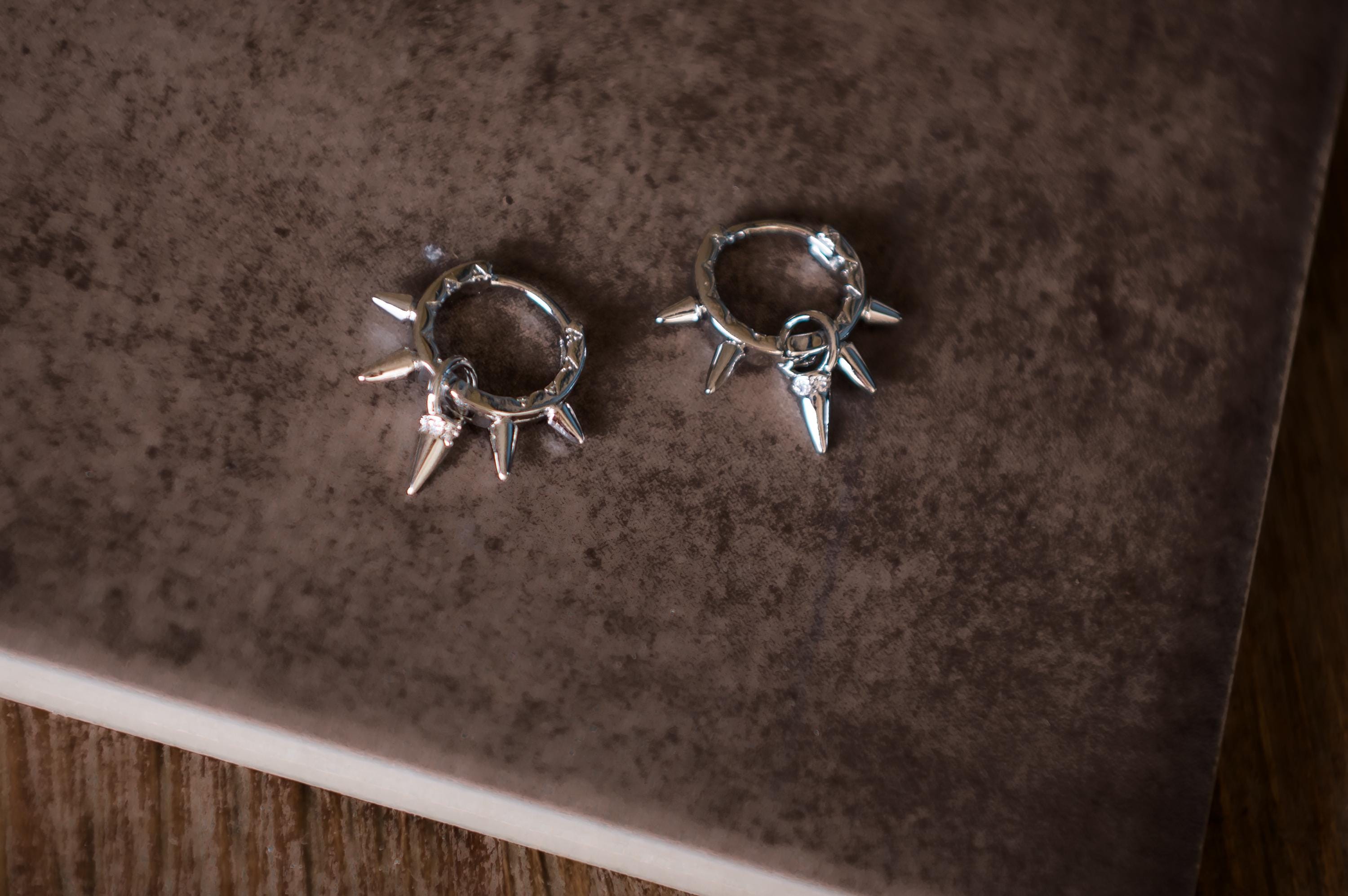 Stainless Steel Creole Earrings - Lace Spike Punk Gothic Biker Style (Silver/Black)