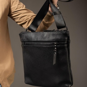 Crossbody Shoulder Bag – Men’s Leather Messenger Bag – Vintage Cowhide Satchel – Elegant Everyday Work Bag for Him – Daily Carry Gift