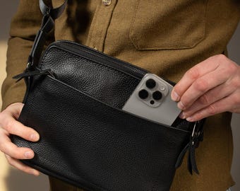 Leather Messenger Bag: Vintage Crossbody Shoulder Bag for Tablet