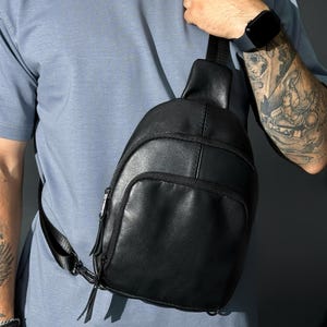 Urban Sling Bag for Men|Cowhide Leather Travel Pack|Minimalist Chest Bag|Daily Carry Gift|Adjustable Shoulder Strap|Crossbody Chest Pack