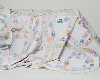 Double Wedding Ring Stacker Quilt 1930s to 1940s