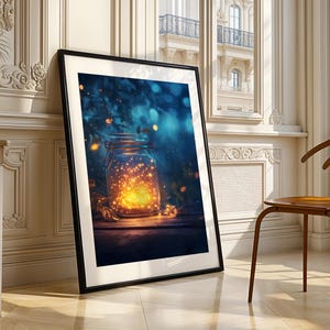 Magische Glühwürmchen im Glas glühende Nachtszene Kunstdruck Trendige Wandkunst Zimmerdekor ästhetische Drucke Download herunterladbarer Druck trendiges Poster
