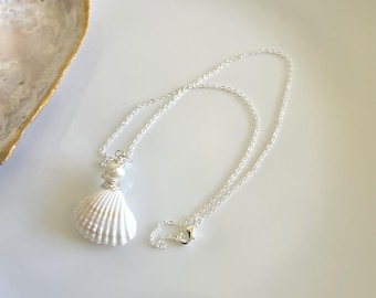 Seashell  Necklace, Ocean Theme Gift White Shell, Hand Wrap Natural Pendant Seashell, Glass Pearl Silver Plated Brass Necklace Gift For Her.