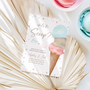 Invitación para revelar el género de Whats The Scoop, cono de helado rosa y azul, para bebé niño o niña, para fiesta de verano con helado (él o ella), con chispas de color neutro.