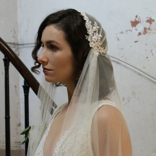 Luxury Beaded Juliet Cap Wedding Veil 