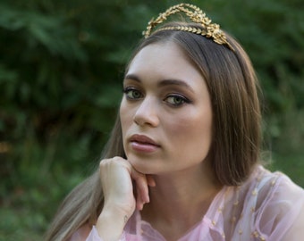 Stunning Gold Tiara - Bridal Crown - Gold Wedding Headpiece with flowers and leaves - Gold Wedding Headpiece - Agnes Hart