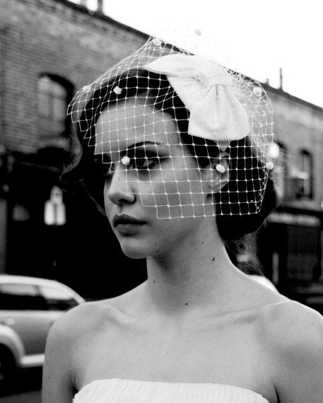 1950s Bow Hat With Detachable Birdcage Veil With Dots -1950s