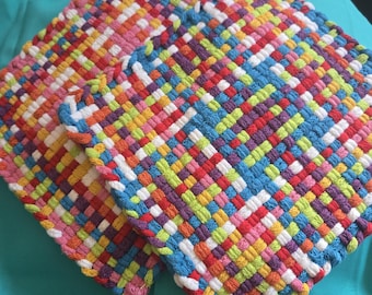 Cheerful potholders