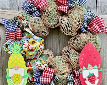 Krans till ytterdörren av tomte: Sommarfrukttomtar, ginghamband (22x22)