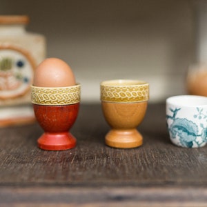 1 retro egg cup