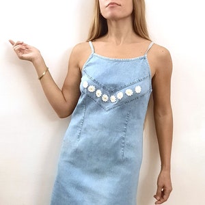 Vintage Daisy Denim / Vintage Jeanskleid / Vintage Jeanskleid / Vintage Daisies Dress / Vintage Slip Denim Dress / Geschenk für Sie / 1990