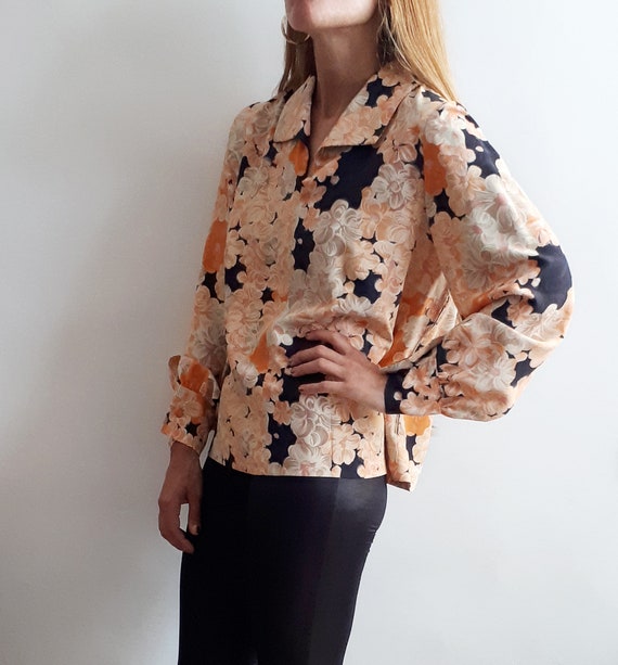 Vintage Floral Blouse // Vintage Hippie Blouse / V