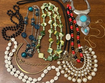 Vintage Costume Jewelry Necklace Lot Statement Pearl Boho Beaded 10pc Mixed Set