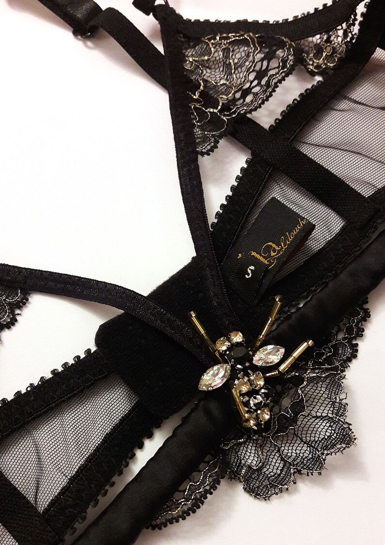 peek a boo bra diy peek a boo bra diy