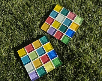 Posavasos de azulejos de vidrio hechos a mano en tonos pastel multicolor