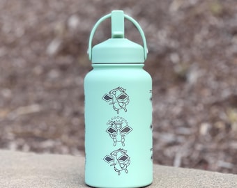 Flygon Water Bottle Engraved Coffee Tumbler with Tera Flygon Ex, Dragon Waterbottle Travel Mug Thermos Flask Gamer Birthday Gift