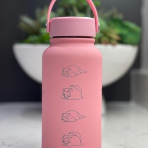 Slowpoke Water Bottle Coffee Tumbler with Galarian Slowpoke and Detective Hat, Engraved Waterbottle Travel Mug Anime Fan Birthday Gift