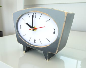 Desk / Table clocks 
