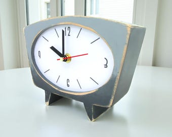 Silent Ombre Wooden Desk Clock, Vintage Gray Tabletop Decor, Handpainted Gift