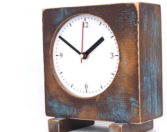 Desk / Table clocks 