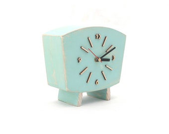 NO TICKING Pastel Mint Clock Table, Silent / Quiet Wood Desk Clock, Distressed Mantel clock, Shabby chic Summer Mint Green decor