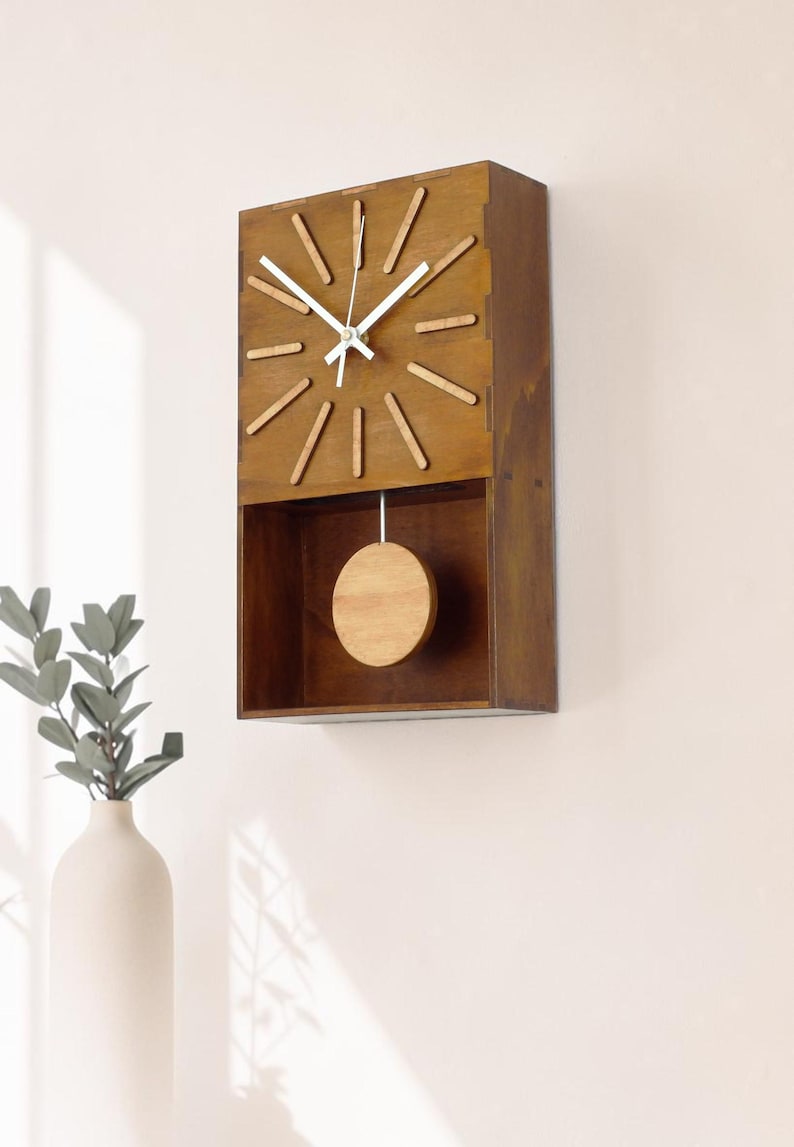 Reloj de Pared con Péndulo de Madera Estilo Mid Century Modern imagen 15