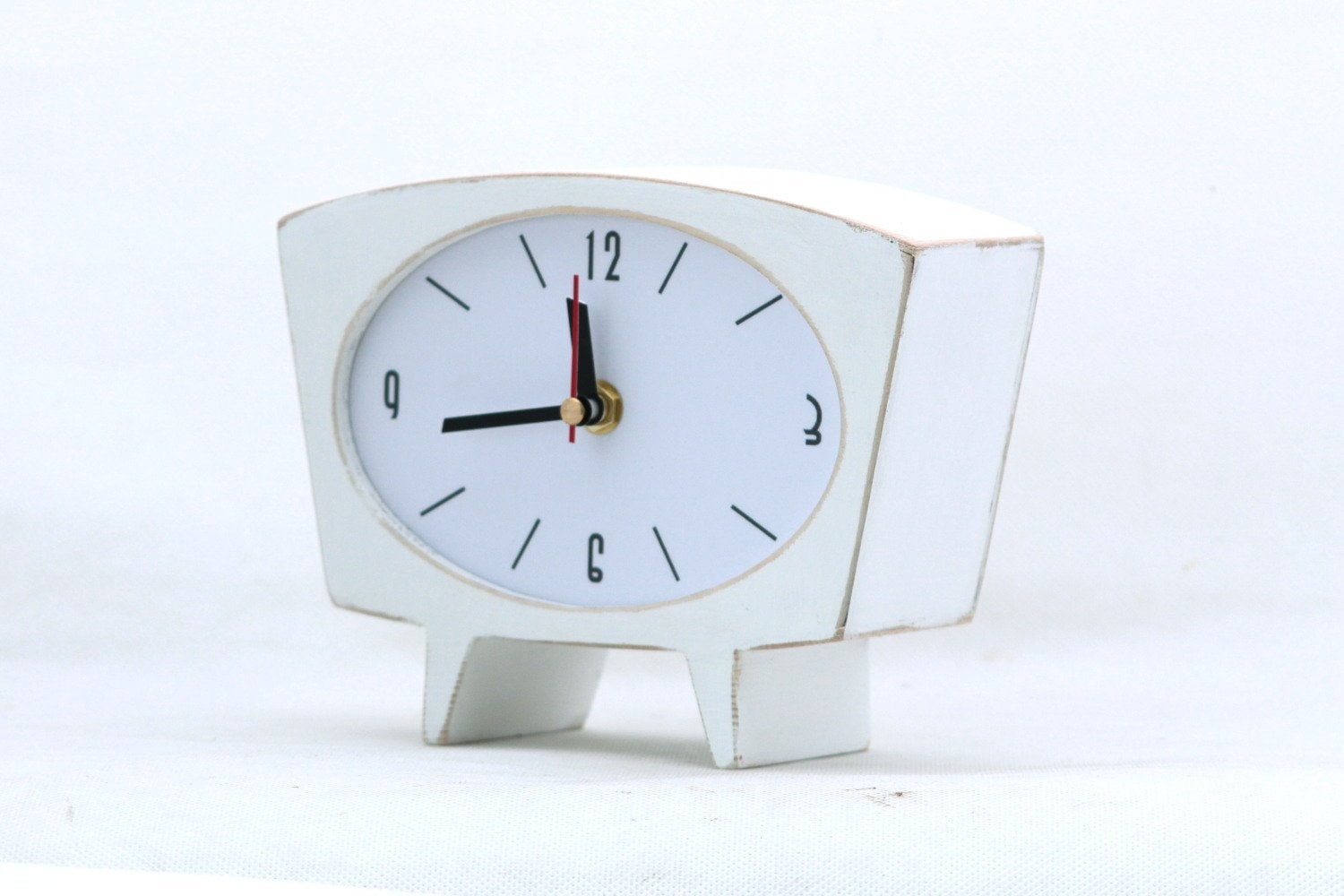 White Wood Desk Clock, Vintage Style 60s Wood Table Clock, Pure white