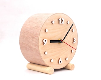 NO TICKING eco Desk Wooden clock, Quiet / Silent Small Wood Table Clock, Circle clock, Wood for home, Nature decor, Wedding gift