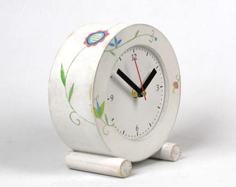 White Wood Floral Folk Art Desk Clock, Handmade No Ticking Round Table Clock, Quiet Living Room Decor, Unique Mother Gift