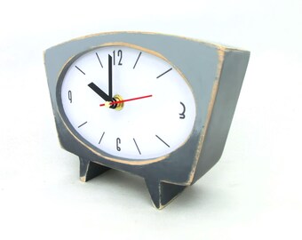 Desk Clock Unique Wood, Unique Shaded Wood Tabletop Clock, Distressed Vintage Look, Grey Ombre clock, , Xmas gift, Fall trends, Cyber sale