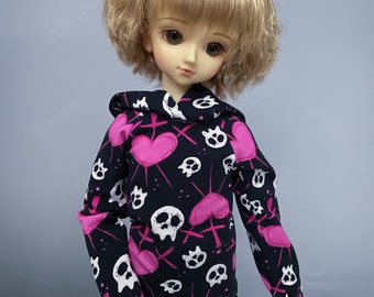 MSD Hoodie | Long Sleeve Black & Pink Skulls and Hearts Shirt | Ball Jointed Doll Clothes | Mini Super Dollfie | Kid Delf | 1/4 BJD Clothes