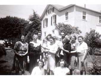 Found Photo, Vernacular Photo, Farmhouse, Ladies, Vintage Photograph, Black and White Photograph, Ephemera, Farmhouse Photograph, Antique