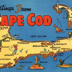 Può includere: Cartolina vintage con una mappa di Cape Cod, Massachusetts, con illustrazioni di persone che pescano, giocano a golf e navigano. Le parole "Greetings From Cape Cod" sono ben visibili.