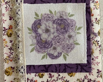 Extrait de tissu, carnet de bords, fleurs violettes, écusson, appliqué, fleurs sauvages