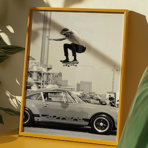 Black & White Skateboarding Framed Poster – Skateboard Silhouette Art, Skater Wall Decor, Skateboarding Poster