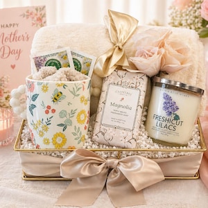 Luxury Mother’s Day Gift Basket, Spa Gift Box for Mom, Relaxation Gift Set, Candle Mug Blanket Gift, Self Care Gift for Her, Ready to Ship