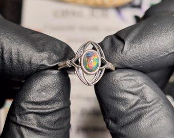 Beautiful honeycomb opal silver ring