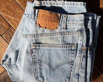 90’s Levi’s 550 36 x 34