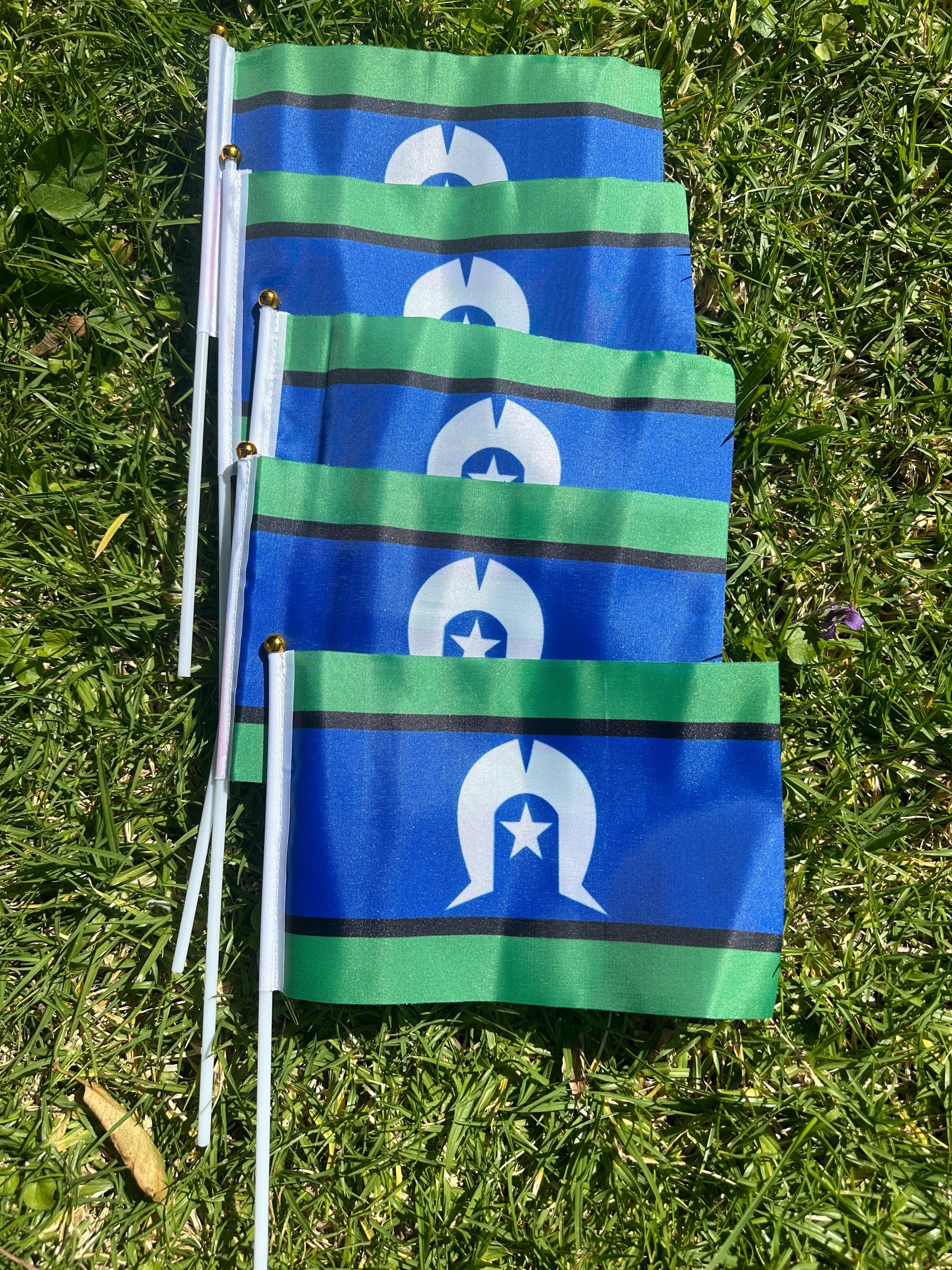 Islander Hand Sign 5 Torres Strait Islander Hand Waver Stick Flags Indigenous Pride ...