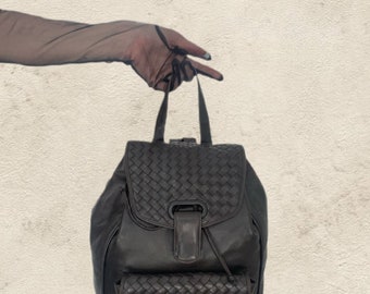 Vintage 1990s Bottega Veneta Woven Leather Drawstring Backpack