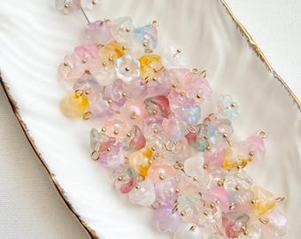ヴィンテージホワイトスズランガラスフラワービーズ6個 - Etsy 日本