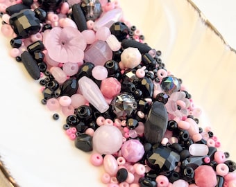 Pink and Black Bead Mix – Gothic Kawaii Beads – Mixed Glass Beads for Jewelry Making – Pink Jewelry Beads – Bracelet Making Supplies|A108