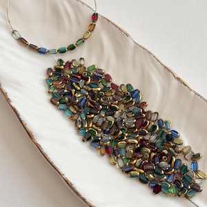 Multicolor Glas Oval Perlen | 4 mm x 6 mm Langloch 1 mm | Gold-Rand Perlen für die Schmuckherstellung | DIY Halskette, Armband, Charme Zubehör