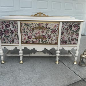 Wunderschöner Sideboard/ Eingangsbereich