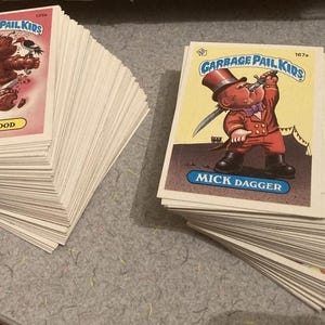 Poubelle pour enfants, lot de plus de 200 cartes de la série originale des années 80 - Pack GPK MONSTER des séries 1 à 15, pas de doublons ! Des cartes en super forme !