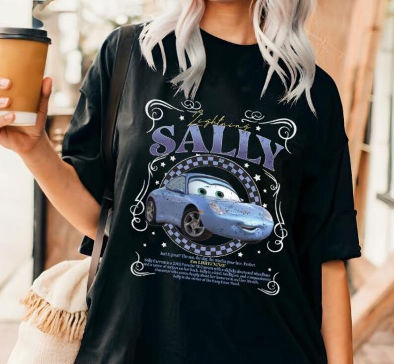 Puede incluir: Un juego de tres tazas de cer&aacute;mica con un acabado mate moteado. Las tazas son en tonos crema, gris claro y gris oscuro. Cada taza tiene un dise&ntilde;o simple y minimalista, ideal para caf&eacute; o t&eacute;.