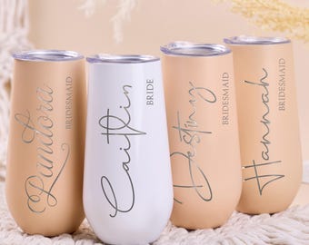 Personalisierter Champagner Flöte Becher, Brautjungfer Becher, Brautjungfer Flasche, Hochzeitsbecher, Brautjungfer Geschenk, kundenspezifischer Becher Geschenk für sie