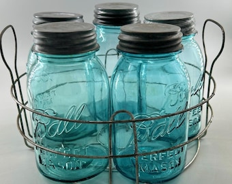 Zestaw 5 słoików Vintage Ball Perfect Mason Jar z rzadkim, oryginalnym drucianym uchwytem, turkusowo-niebieskie szklane pokrywki z cynku, antyczne, zabytkowe dekoracje ślubne.