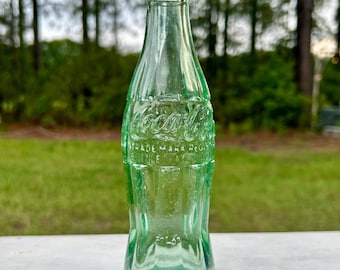 Antique 1940 Coca-Cola Bottle Waycross Georgia 6 oz D-105529 Laurens Glass Works Embossed Hobble Skirt Coke Bottle