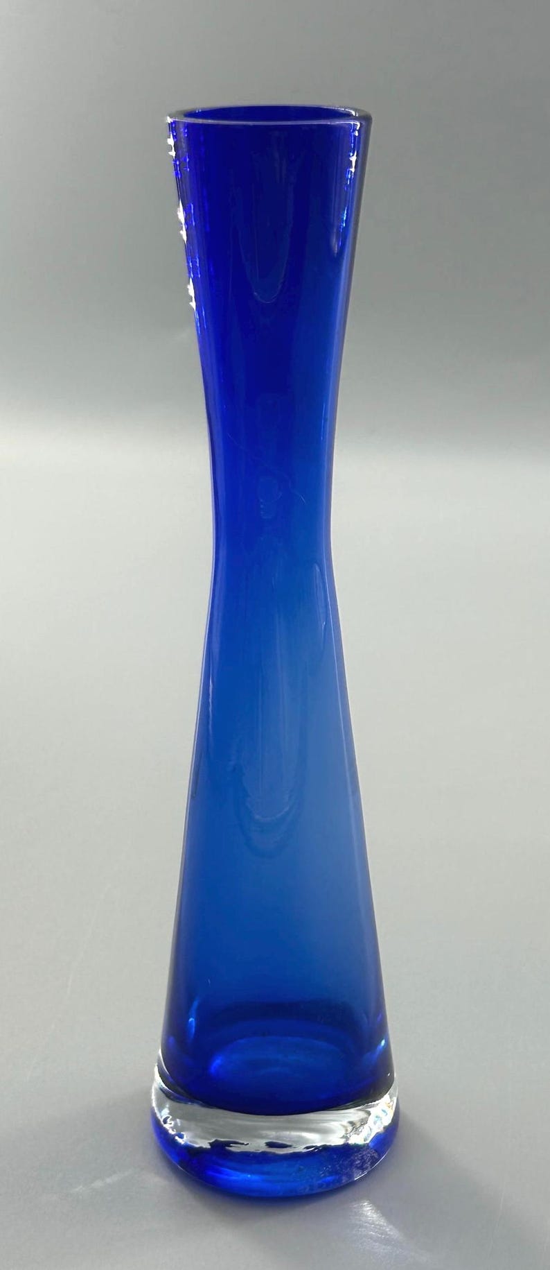 Vintage Cobalt Blue Art Glass Bud Vase